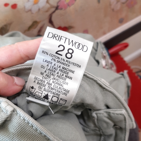 DRIFTWOOD Jeans New Driftwood Colette Embroidered Cuff Jeans 28